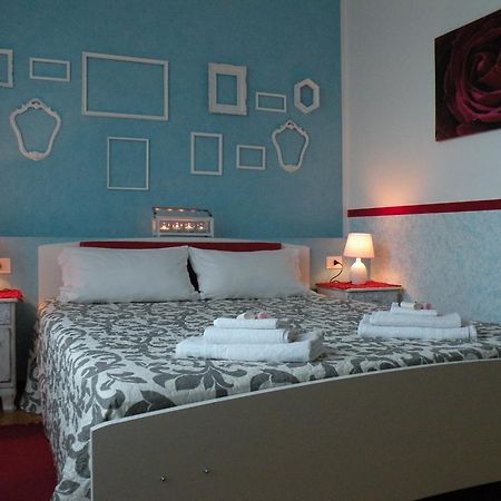 Hostel Josef Palermo Eksteriør bilde