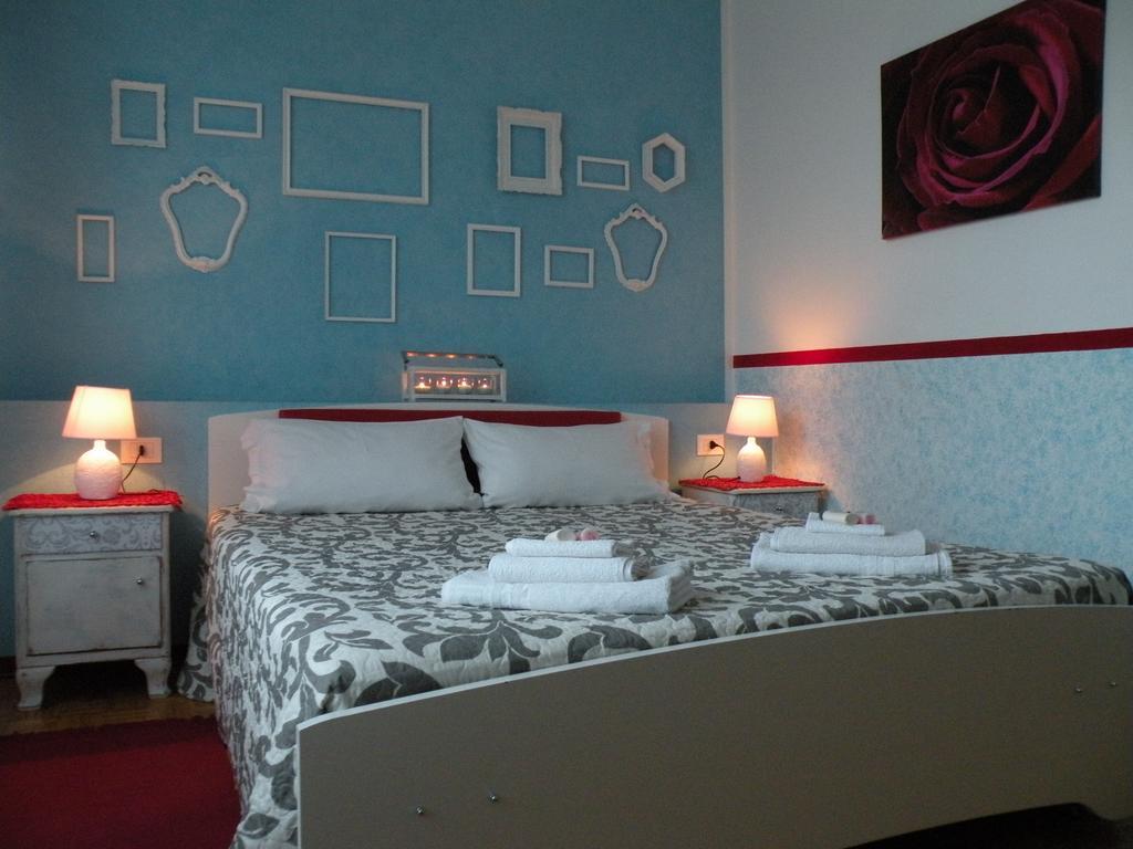 Hostel Josef Palermo Eksteriør bilde