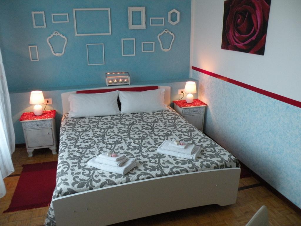 Hostel Josef Palermo Eksteriør bilde